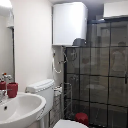 Cosy And Lux Flat In The Hearth Of Alsancak * イズミル